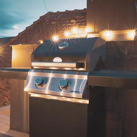 140qm Luxurioeses Penthouse Mitten In Schwaebisch Gmuend, 70qm Dachterrasse & Top-lage, Mit Whirpool, Jetzt Buchen!