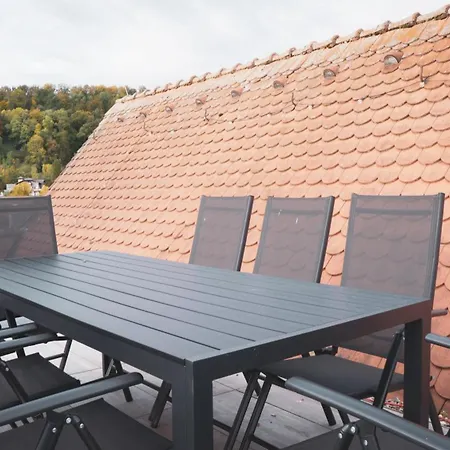 140qm Luxurioeses Penthouse Mitten In Schwaebisch Gmuend, 70qm Dachterrasse & Top-lage, Mit Whirpool, Jetzt Buchen! Apartment Schwaebisch Gmuend