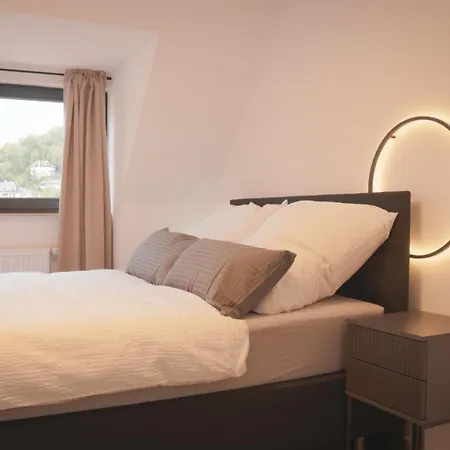 140qm Luxurioeses Penthouse Mitten In Schwaebisch Gmuend, 70qm Dachterrasse & Top-lage, Mit Whirpool, Jetzt Buchen! Apartment