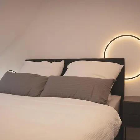 140qm Luxurioeses Penthouse Mitten In Schwaebisch Gmuend, 70qm Dachterrasse & Top-lage, Mit Whirpool, Jetzt Buchen! * Schwäbisch Gmünd