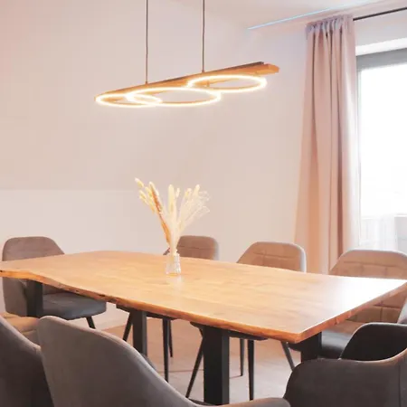 140qm Luxurioeses Penthouse Mitten In Schwaebisch Gmuend, 70qm Dachterrasse & Top-lage, Mit Whirpool, Jetzt Buchen! Apartment *