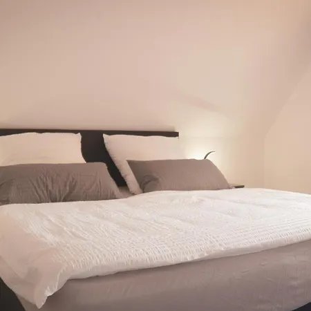 140qm Luxurioeses Penthouse Mitten In Schwaebisch Gmuend, 70qm Dachterrasse & Top-lage, Mit Whirpool, Jetzt Buchen! *