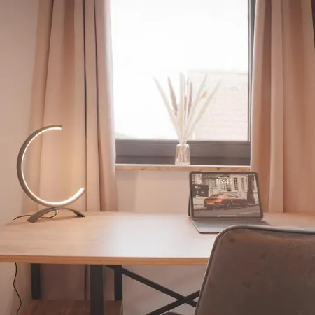 Appartement 140qm Luxurioeses Penthouse Mitten In Schwaebisch Gmuend, 70qm Dachterrasse & Top-lage, Mit Whirpool, Jetzt Buchen! Schwäbisch Gmünd